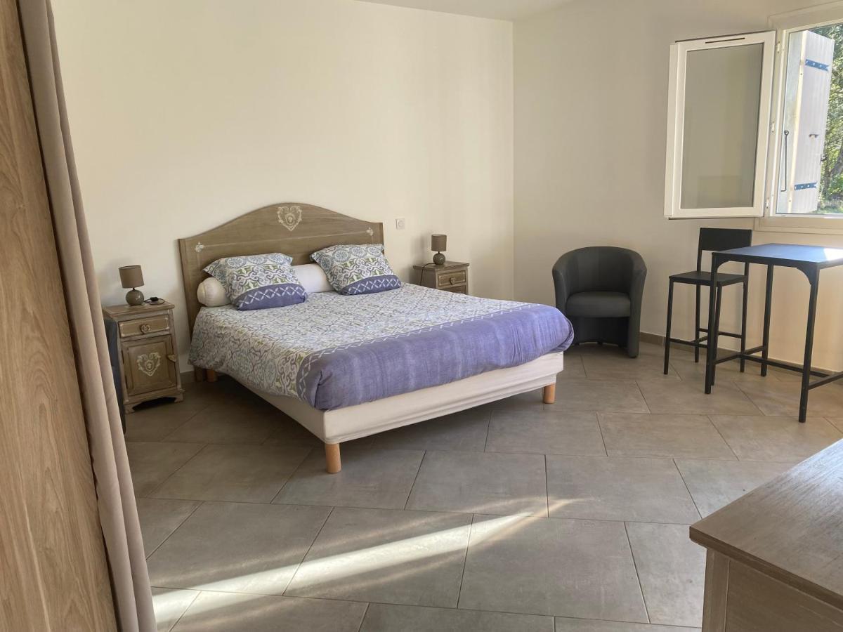 Ernella Hotel Aléria Buitenkant foto